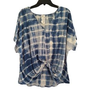 NWOT, Sadie & Sage Oversized Top with Twist Front